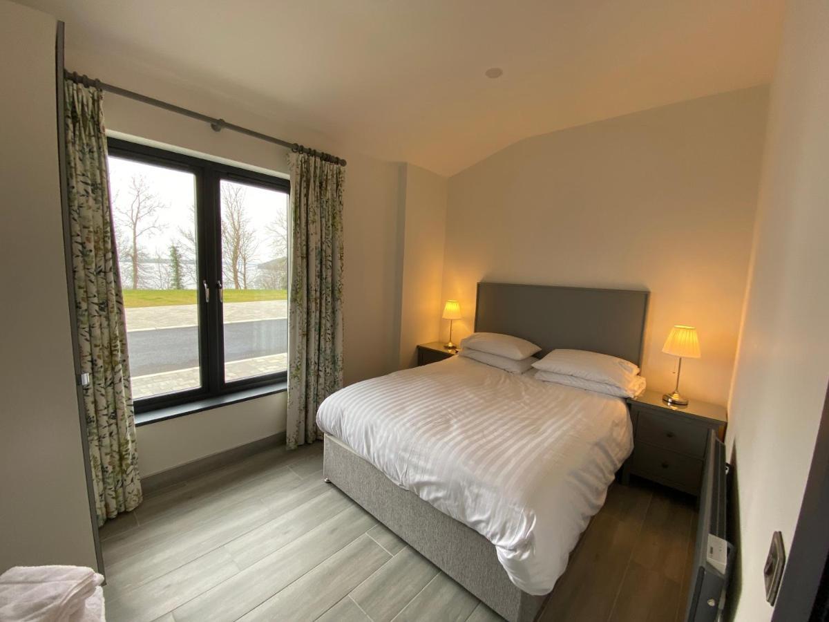 Tullybay Holiday Lodges Enniskillen Exterior foto